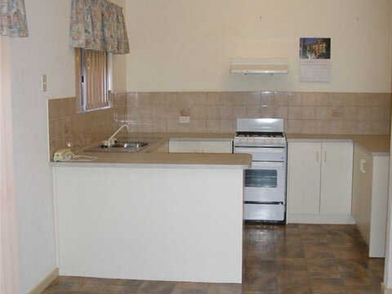 2/24 Smugglers Drive, Seaford Rise SA 5169
