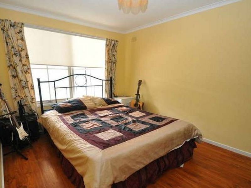 2 Burns Court, Morphett Vale SA 5162