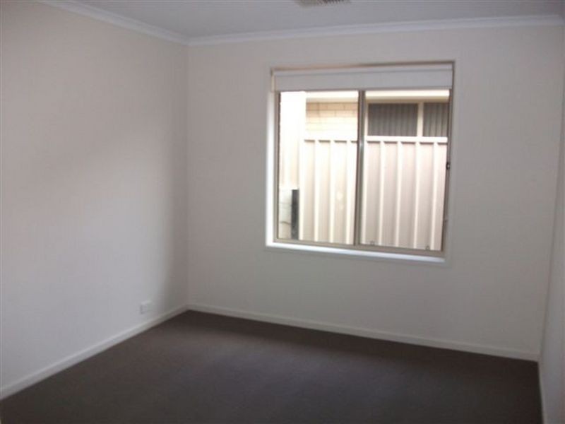 16 Anglesea Lane, Seaford Rise SA 5169