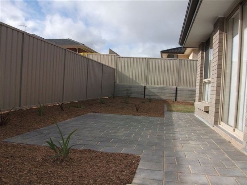 16 Anglesea Lane, Seaford Rise SA 5169