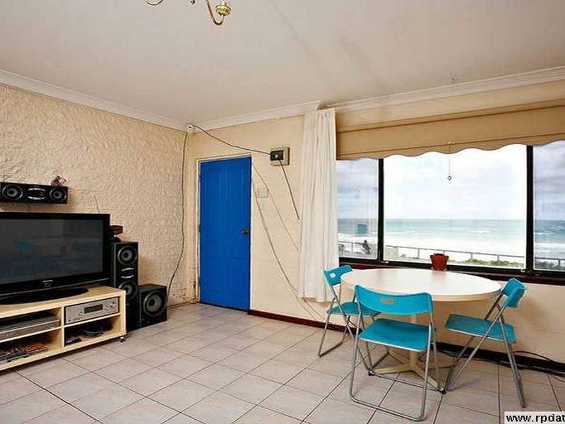 2/243 Esplanade, Aldinga Beach SA 5173