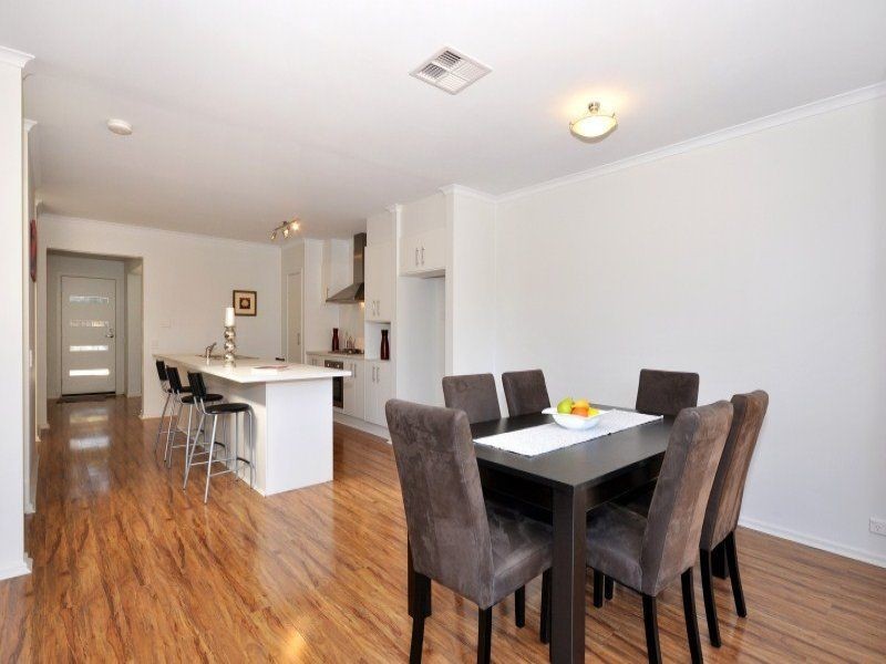 11 Griffiths Drive, Moana SA 5169