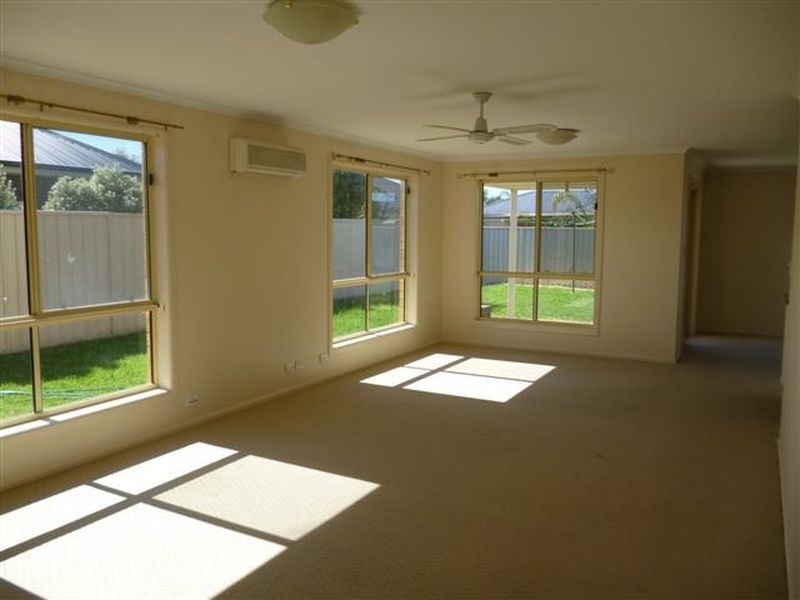 86 Quinliven Road, Aldinga Beach SA 5173