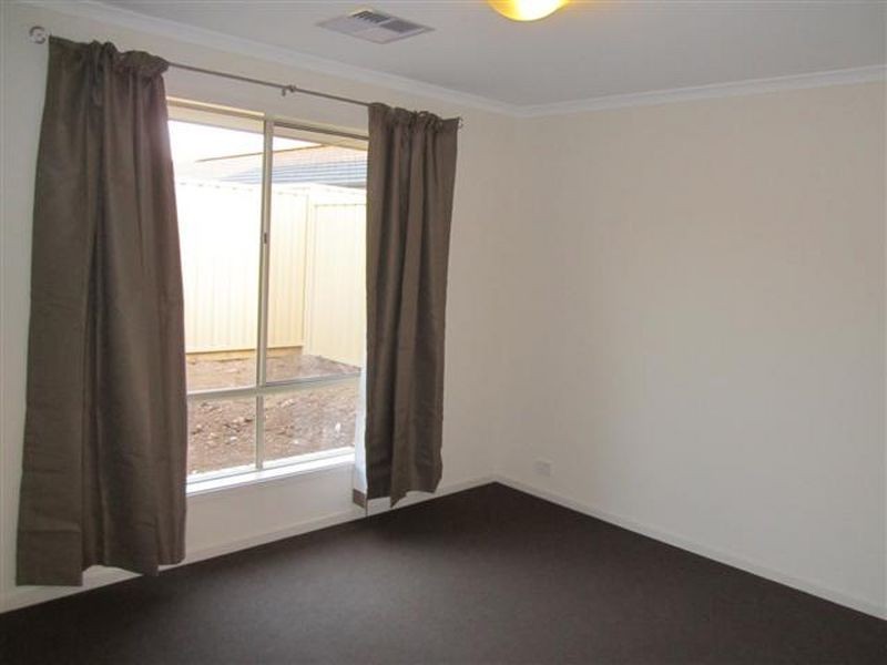 6 Miranda Place, Seaford Meadows SA 5169