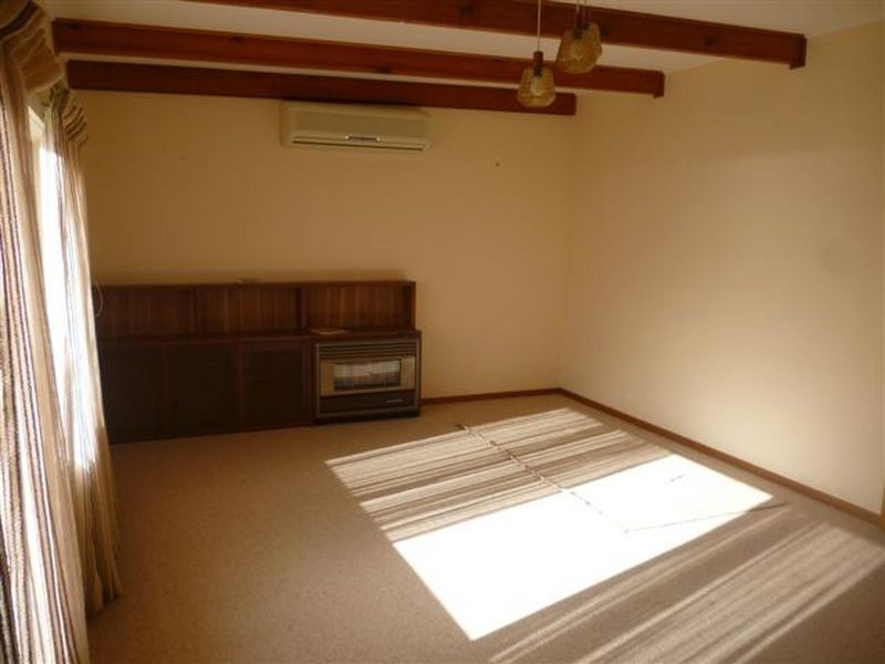 2 Stock Street, Aldinga Beach SA 5173