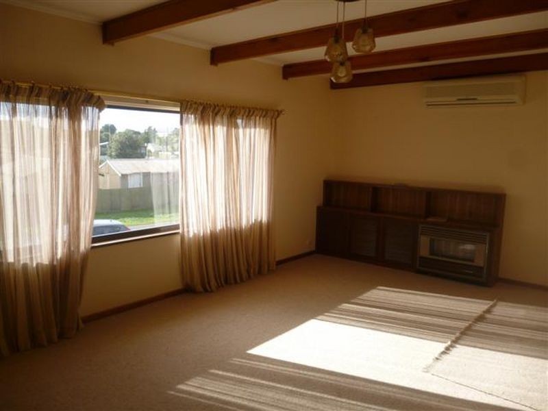 2 Stock Street, Aldinga Beach SA 5173