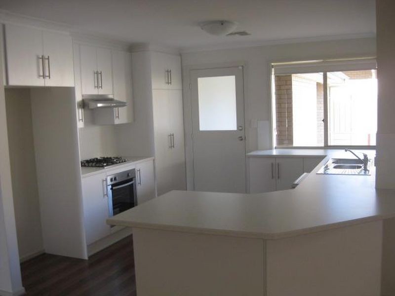 12 Naval Road, Seaford Meadows SA 5169