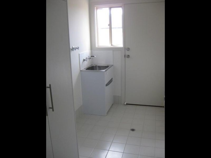 12 Naval Road, Seaford Meadows SA 5169