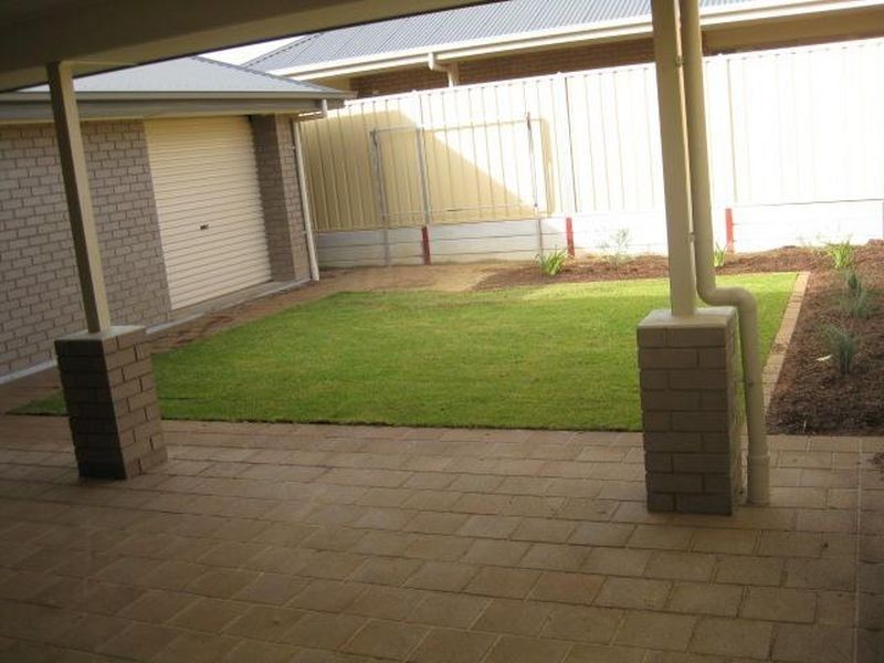 12 Naval Road, Seaford Meadows SA 5169