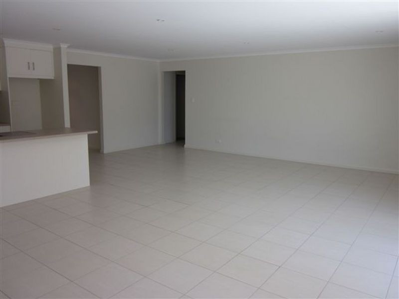 1 Albany Avenue, Port Noarlunga South SA 5167