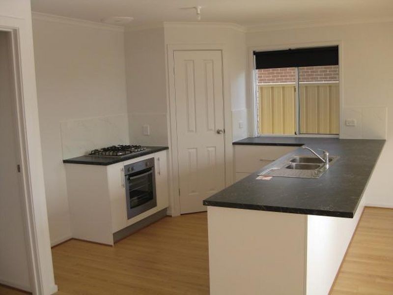 34 Yarr Crescent, Seaford Meadows SA 5169