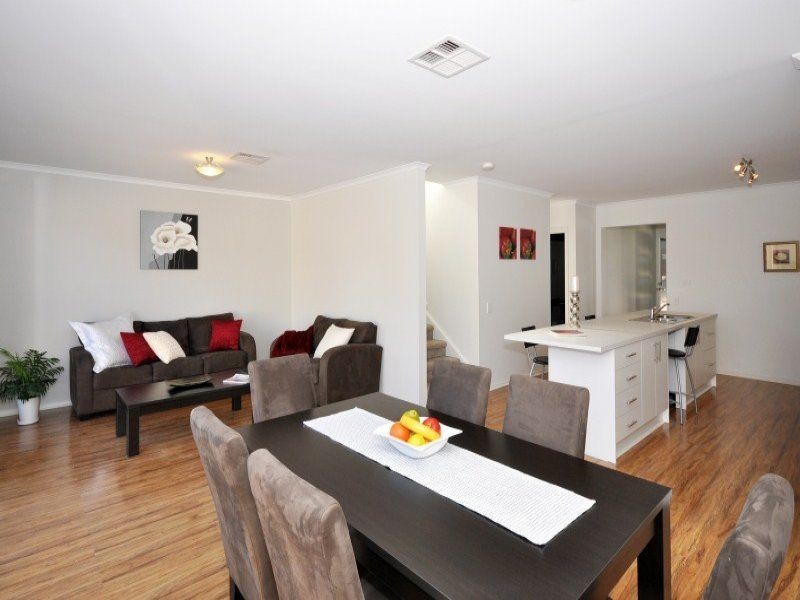 11a Griffiths Drive, Moana SA 5169