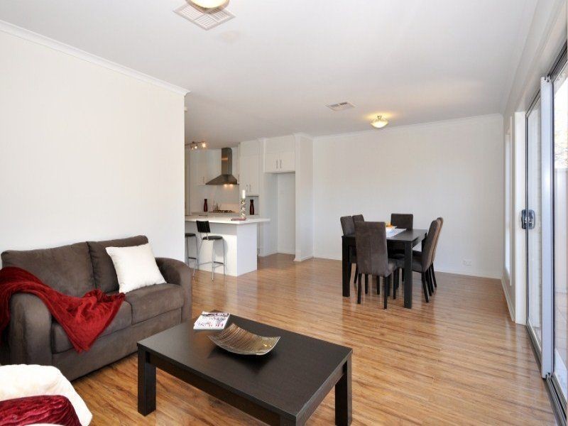 11a Griffiths Drive, Moana SA 5169