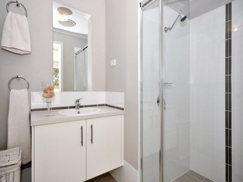 11a Griffiths Drive, Moana SA 5169