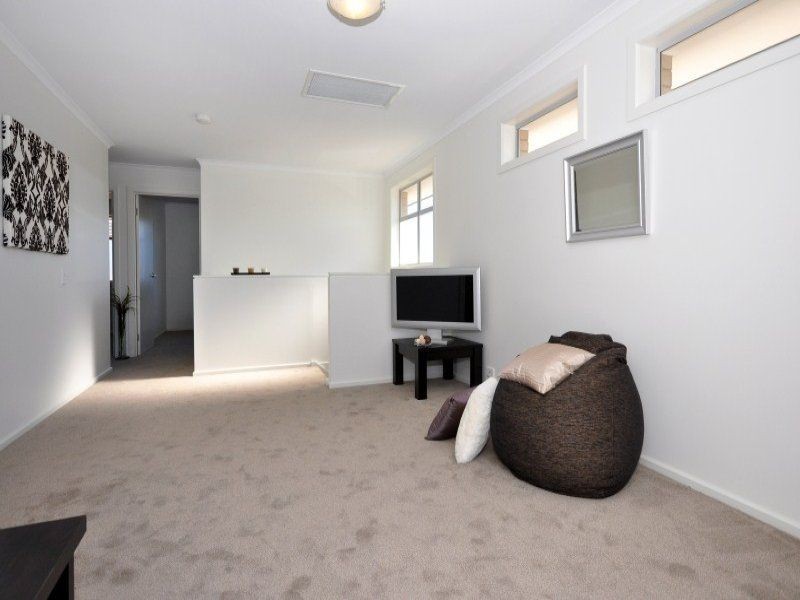 11a Griffiths Drive, Moana SA 5169