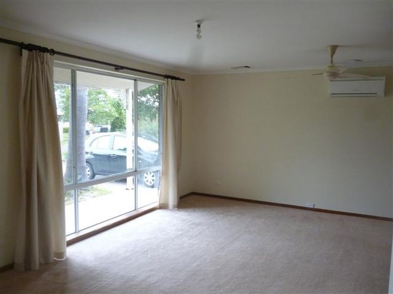 4 Freeman Avenue, Morphett Vale SA 5162