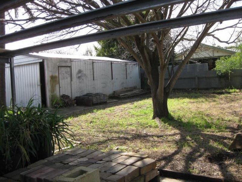 4 Freeman Avenue, Morphett Vale SA 5162