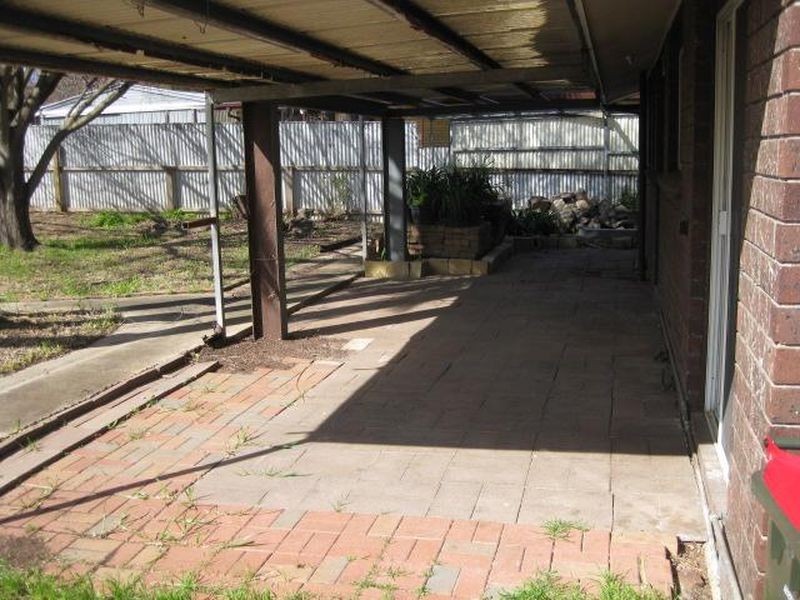 4 Freeman Avenue, Morphett Vale SA 5162