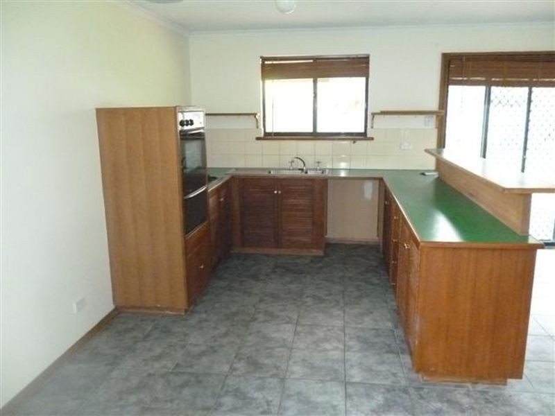 25 Quinliven Road, Port Willunga SA 5173