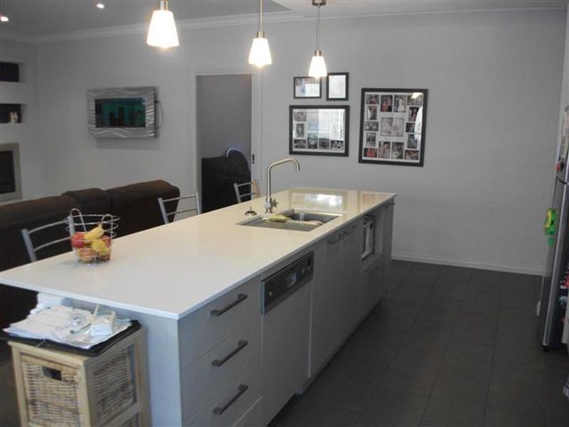 7 Mistletoe Street, Aldinga Beach SA 5173