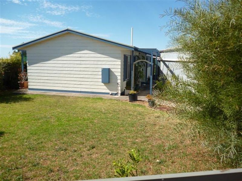 27 Cannes Drive, Sellicks Beach SA 5174