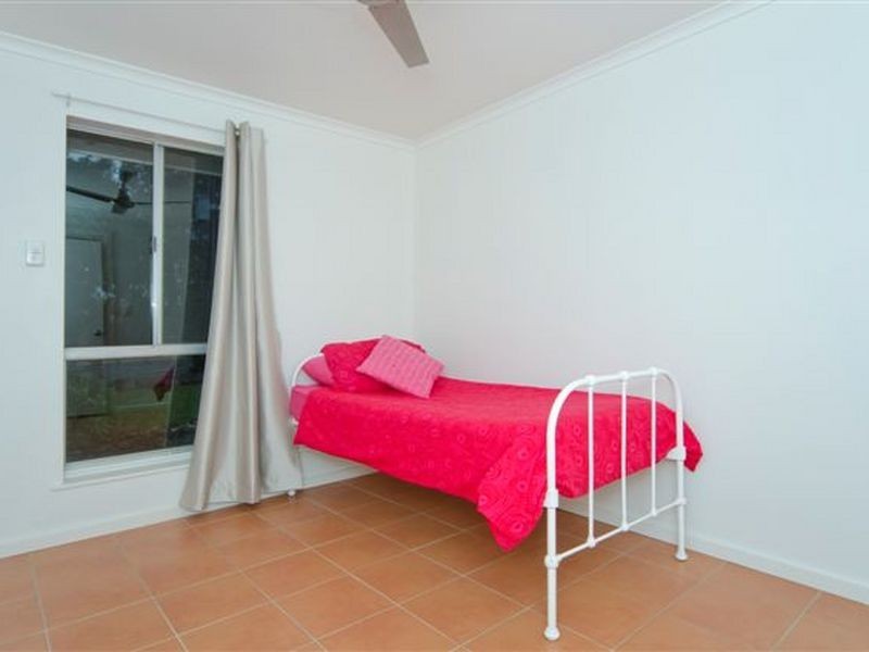 42 Caffrey Crescent, Port Willunga SA 5173