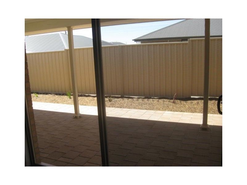 5 Trunnel Court, Seaford Meadows SA 5169