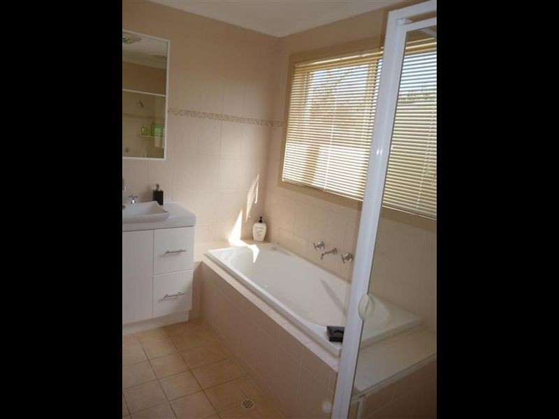 19 Barramundi Way, Aldinga Beach SA 5173