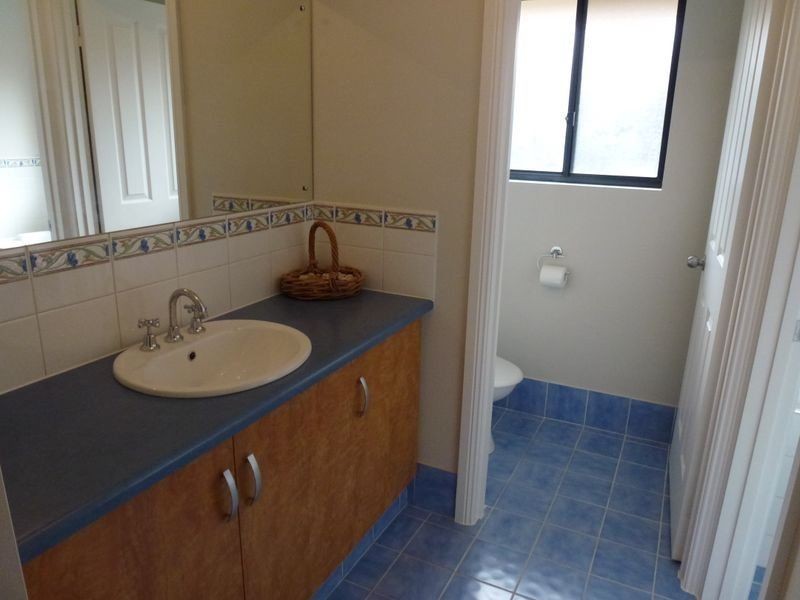 1 Whinnerah Avenue, Aldinga Beach SA 5173