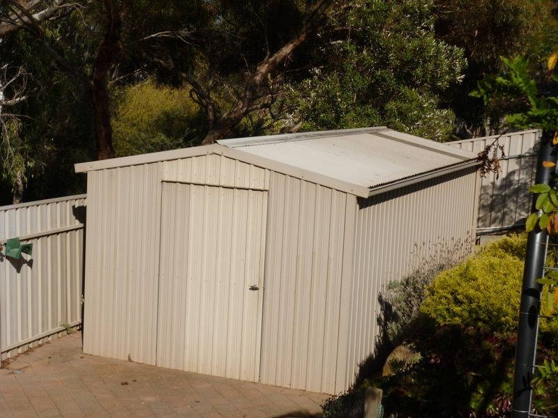19 Cove Circuit, Seaford Rise SA 5169