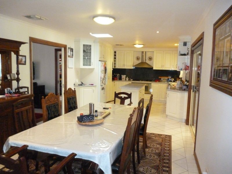 19 Cove Circuit, Seaford Rise SA 5169