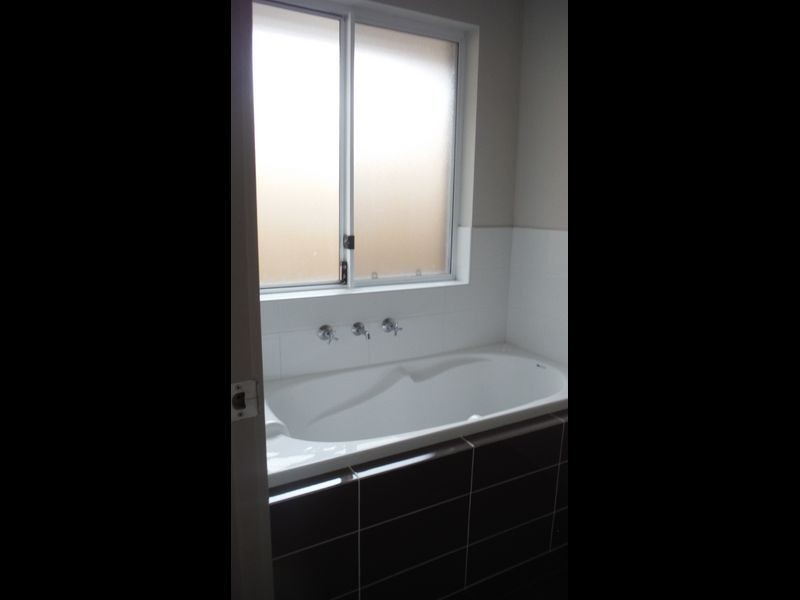 4 Seagull Street, Aldinga Beach SA 5173