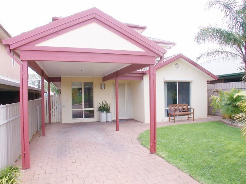 6 Cove Circuit, Seaford Rise SA 5169
