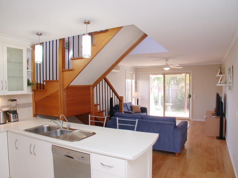 6 Cove Circuit, Seaford Rise SA 5169