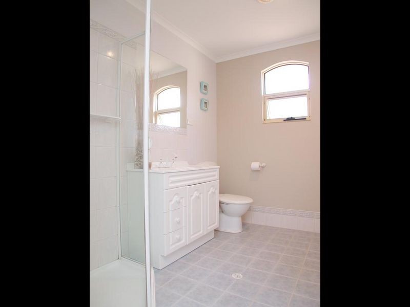 6 Cove Circuit, Seaford Rise SA 5169