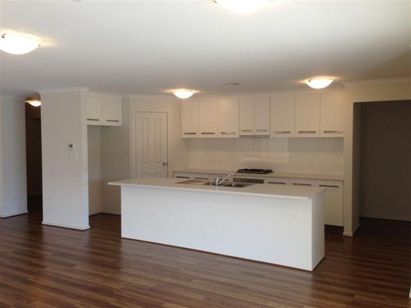 8 Nova Defense Drive, Seaford Meadows SA 5169