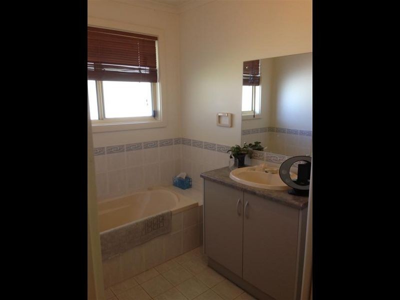 40 Ratcliffe Road, Aldinga Beach SA 5173