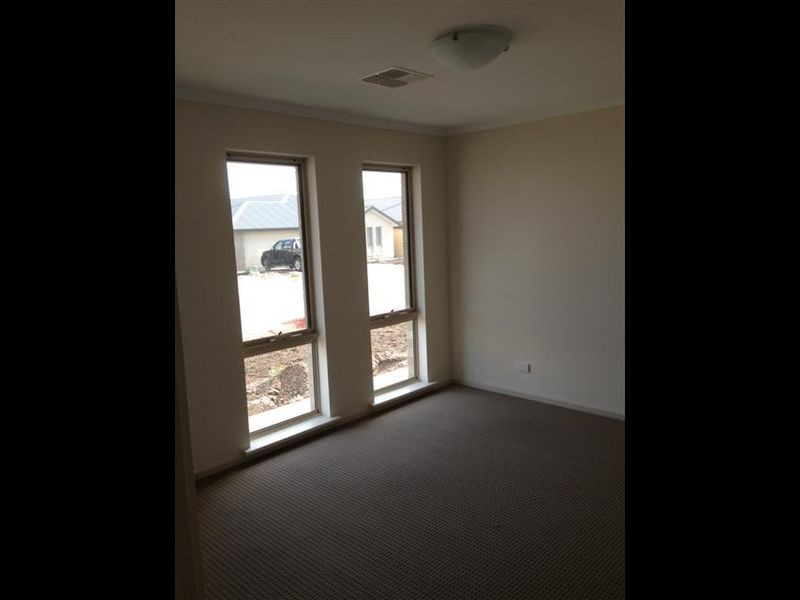 17 Jackstaff Road, Seaford Meadows SA 5169