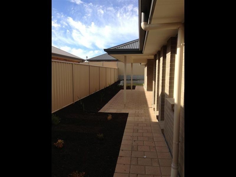 17 Jackstaff Road, Seaford Meadows SA 5169