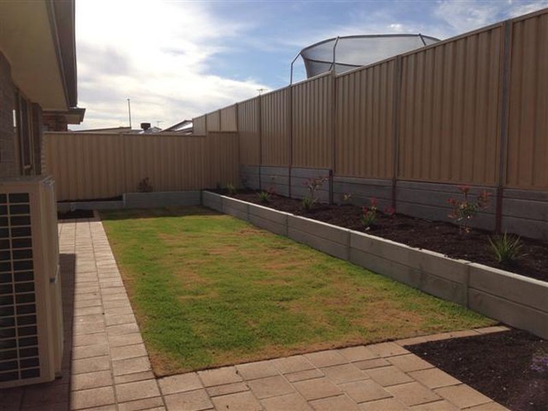 17 Jackstaff Road, Seaford Meadows SA 5169