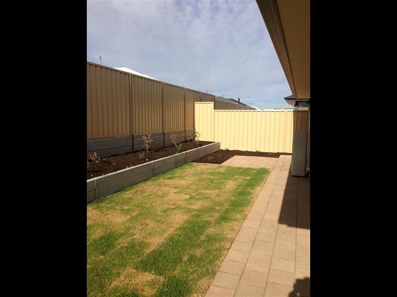 17 Jackstaff Road, Seaford Meadows SA 5169
