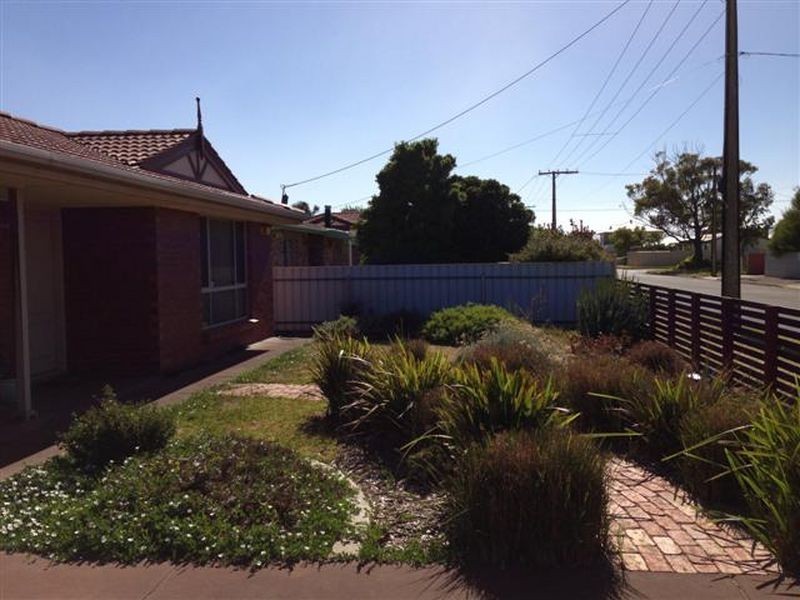 17 Seaview Street, Aldinga Beach SA 5173