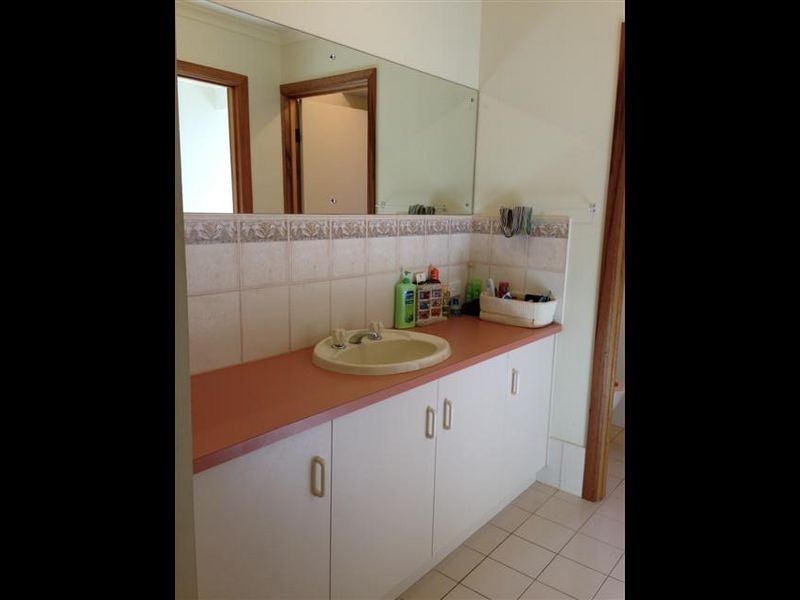 17 Seaview Street, Aldinga Beach SA 5173