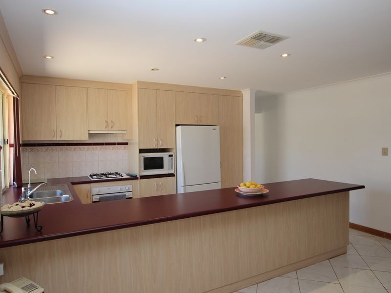 11 Lurline Boulevard, Sellicks Beach SA 5174