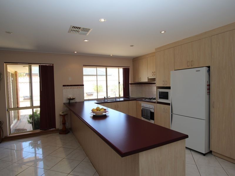 11 Lurline Boulevard, Sellicks Beach SA 5174