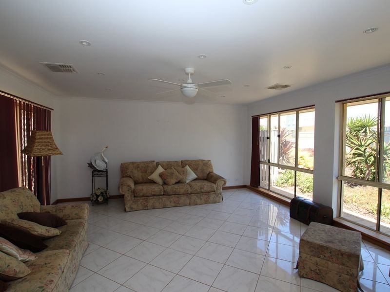 11 Lurline Boulevard, Sellicks Beach SA 5174