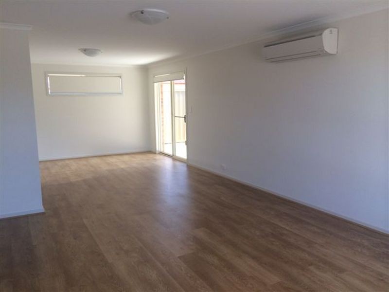 6 Leech Street, Seaford Meadows SA 5169