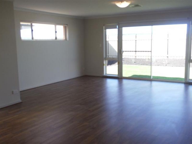 17 Simcoe Avenue, Seaford Meadows SA 5169