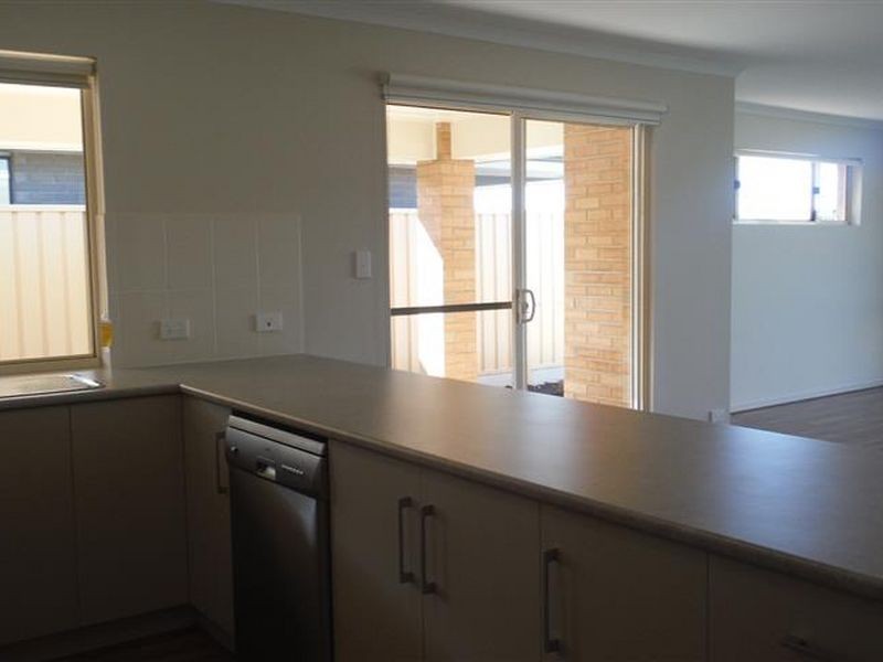 17 Simcoe Avenue, Seaford Meadows SA 5169