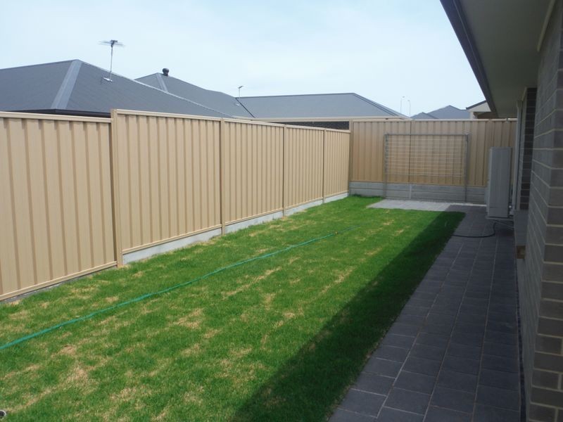 6 Halton Court, Seaford Meadows SA 5169